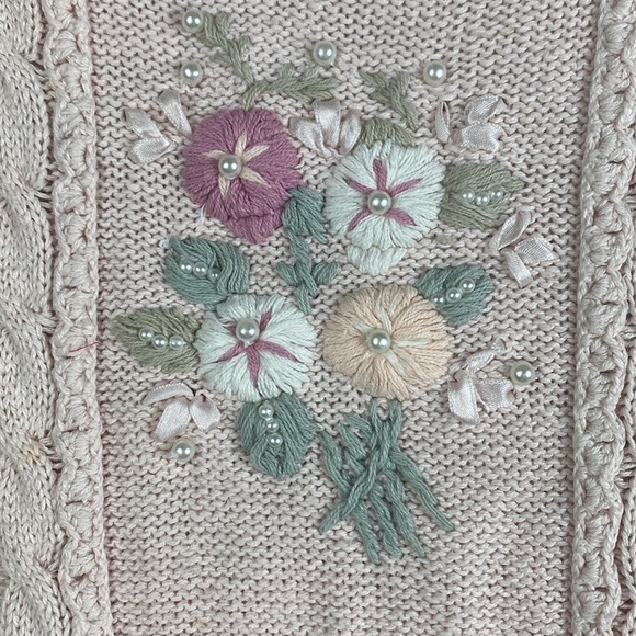 Vintage Emerald Isle Blush pink embellished bobble sweater floral & pearls - Picture 5 of 12